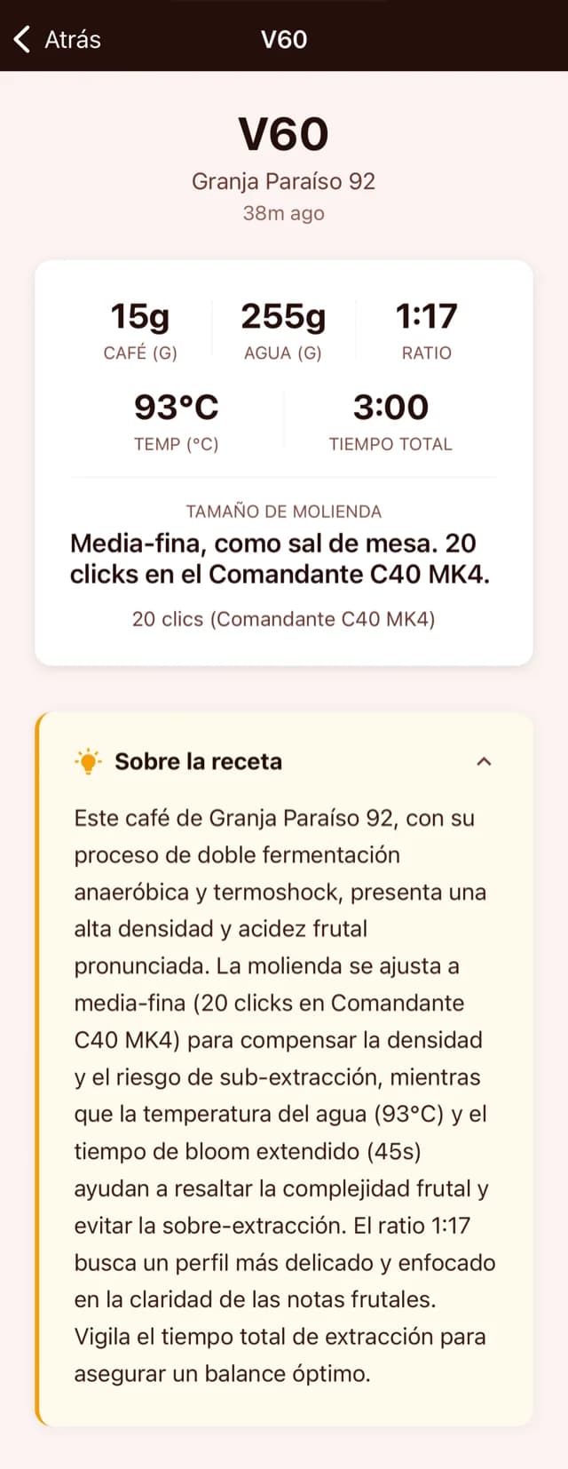 App Coffee Master mostrando una receta V60 con parámetros de preparación